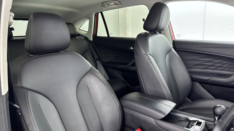 MG HS 1.5 T-GDI Trophy 5dr Petrol Hatchback